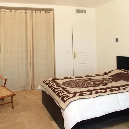 Miramar Sleeps 8 Pool