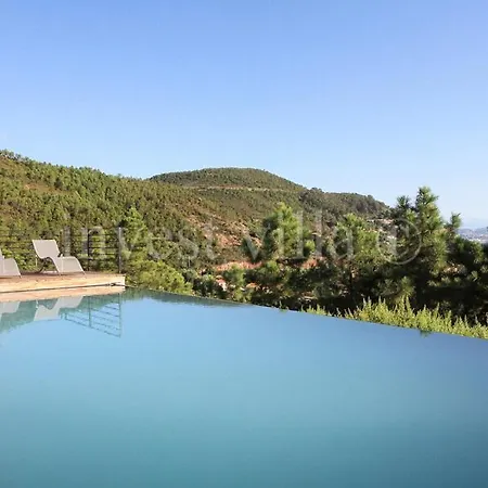 Miramar Sleeps 8 Pool וילה