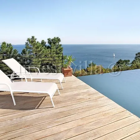 Miramar Sleeps 8 Pool *